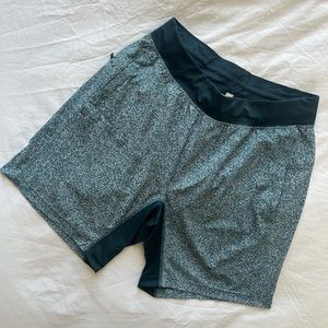 Lulu Lemon Pace Breaker Linerless Short 7"